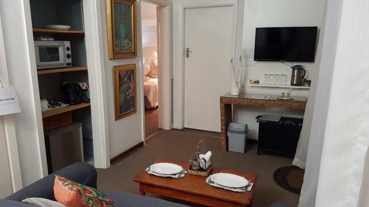 Burnham Road Suite Guest House Bulawayo Extérieur photo