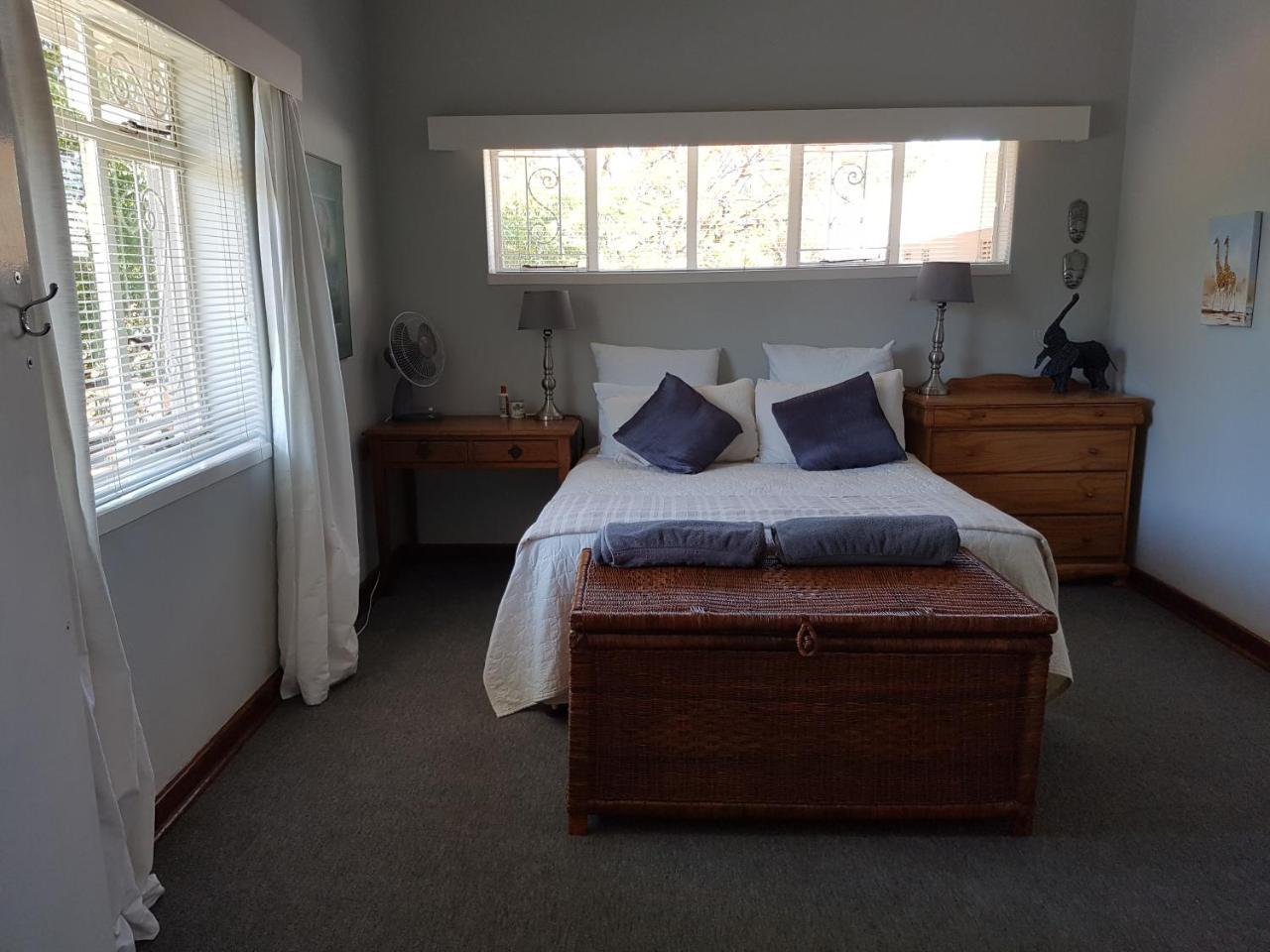 Burnham Road Suite Guest House Bulawayo Extérieur photo