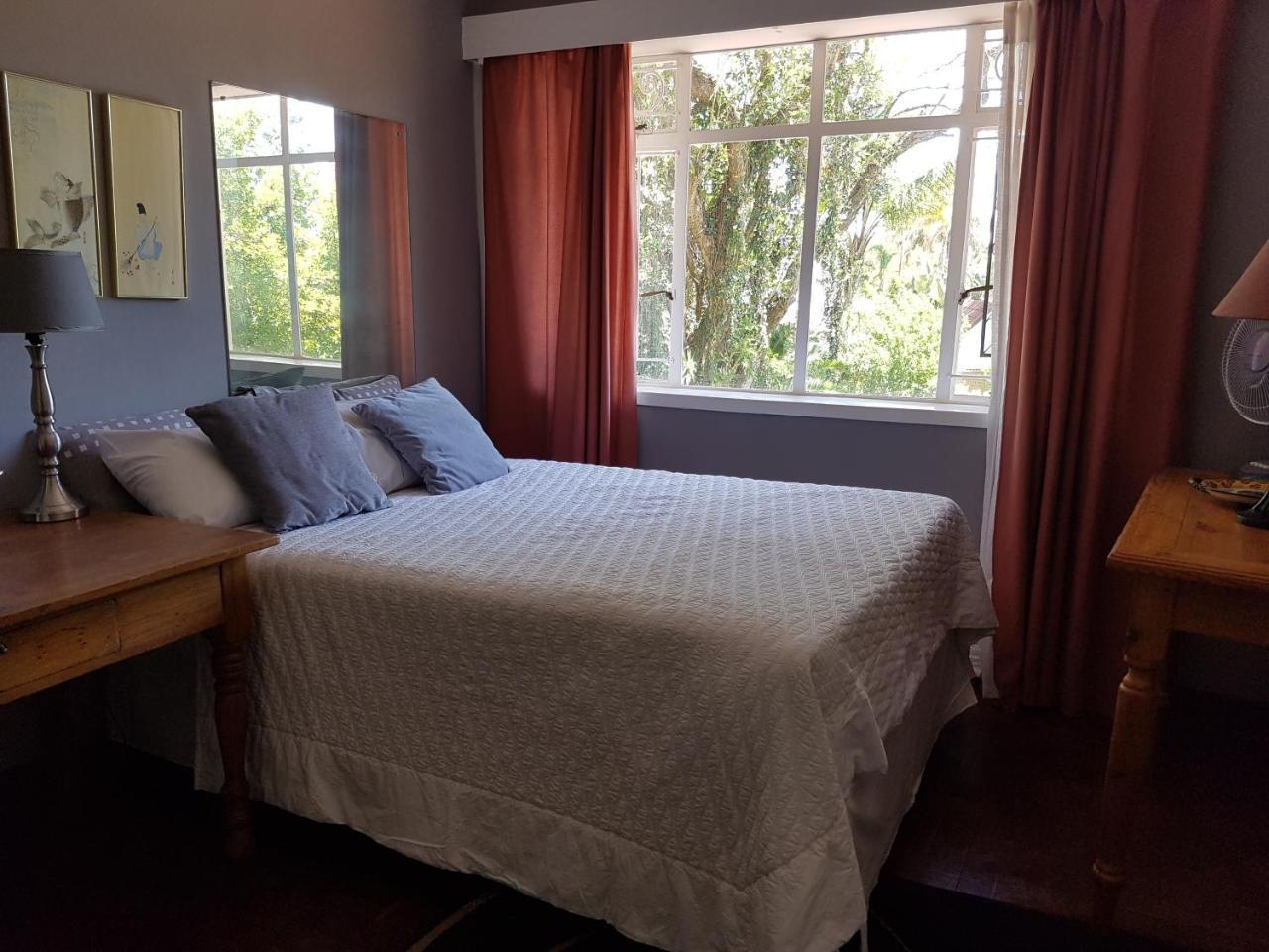 Burnham Road Suite Guest House Bulawayo Extérieur photo